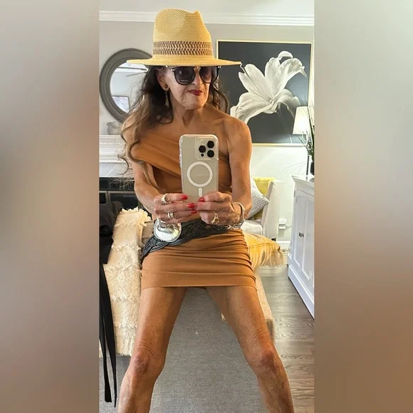 House of HARLOW 1960 One Shoulder Ribbed Dress. Size XS - Picture 11 of 13